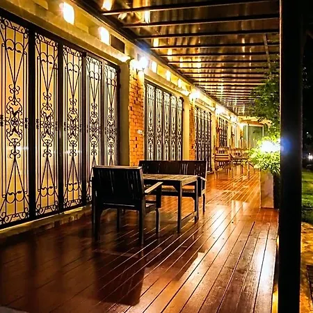 แดนดิไลออน รีสอร์ต